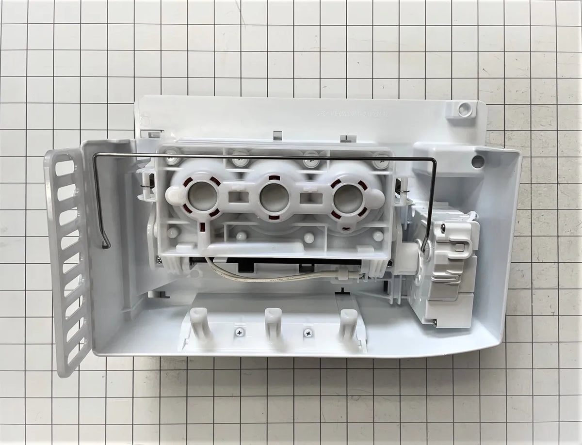 LG Refrigerator Ice Maker Assembly AEQ73449909